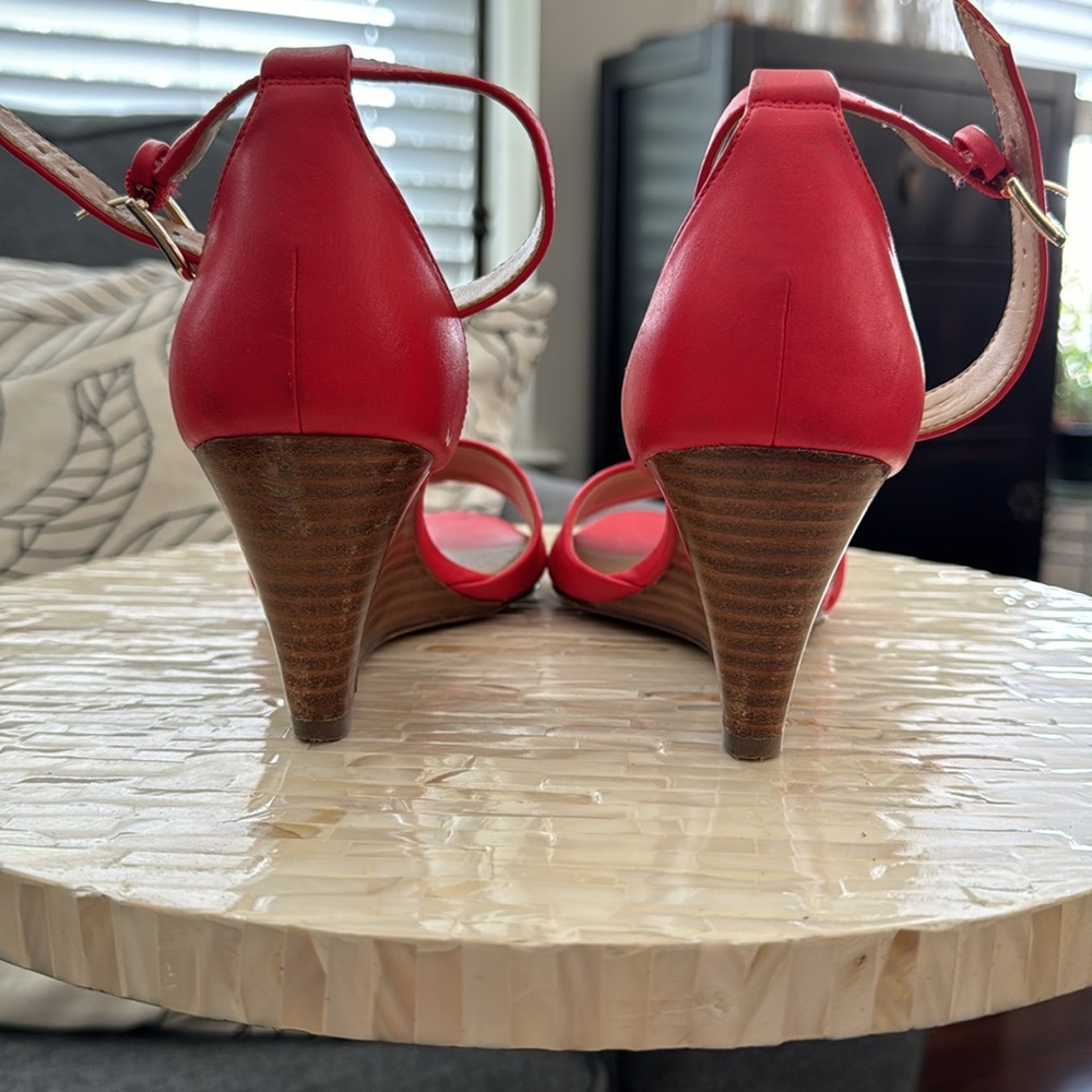 Sale 🔥Orange-red wedge sandals, ankle strap size 7.5 - Picture 8 of 12